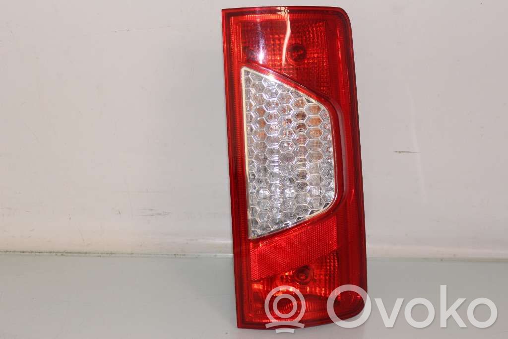 Ford Transit -  Tourneo Connect Aizmugurējais lukturis virsbūvē 