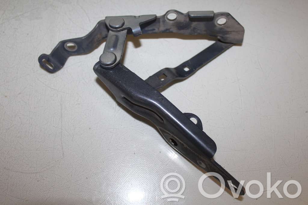 Subaru Outback Konepellin saranat 