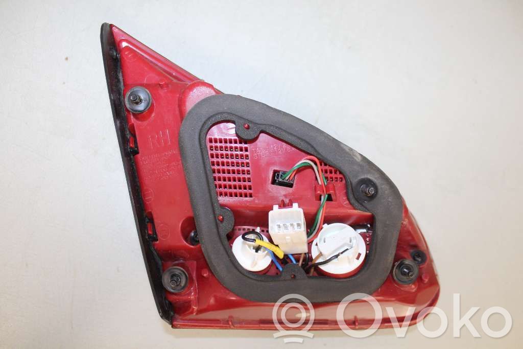 KIA Ceed Tailgate rear/tail lights 