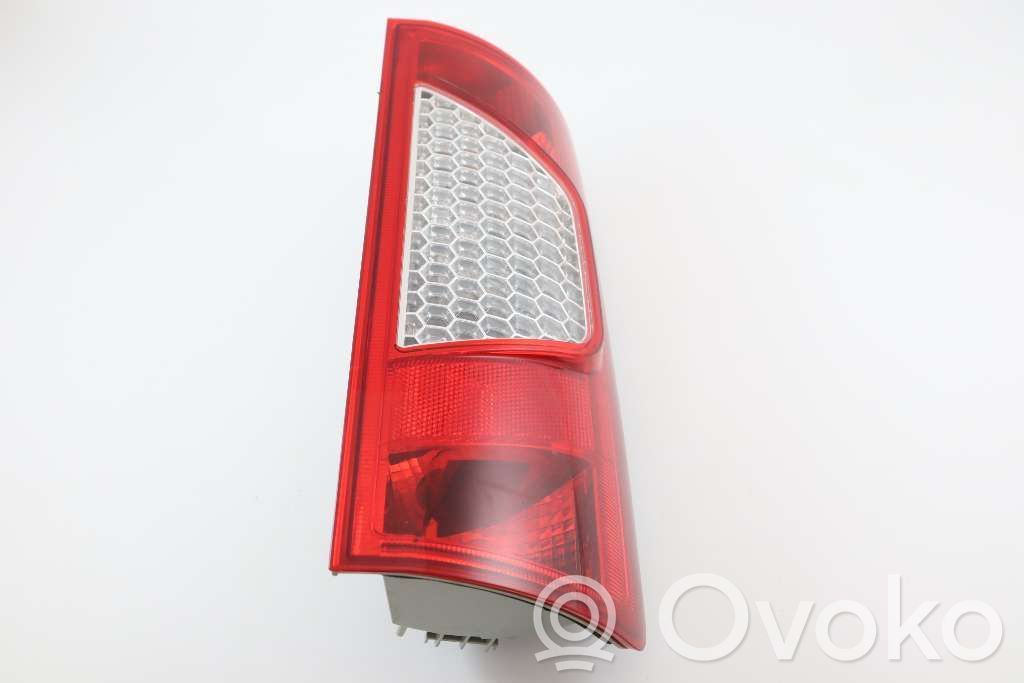 Ford Transit -  Tourneo Connect Aizmugurējais lukturis virsbūvē 