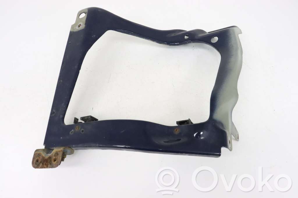 Ford Transit Headlight/headlamp mounting bracket 