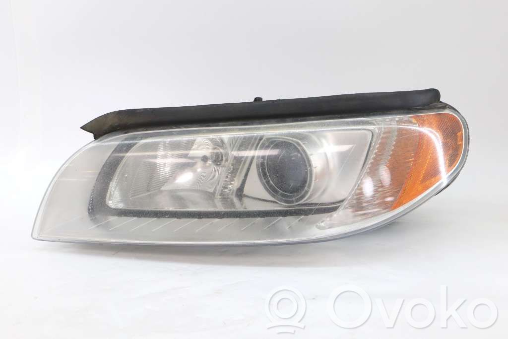 Volvo V70 Phare frontale 