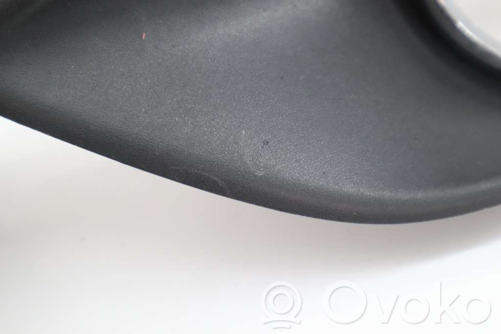 Etusumuvalon ritilä   1528561,8M51R19953AE