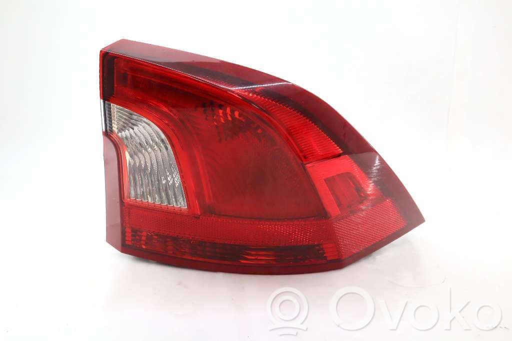 Volvo S60 Feux arrière / postérieurs