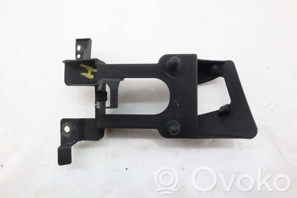 Mazda 5 Front bumper mounting bracket 