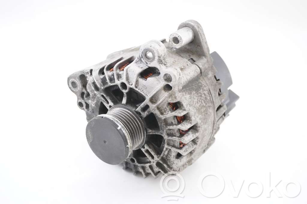 Volkswagen PASSAT B6 Generator/alternator 