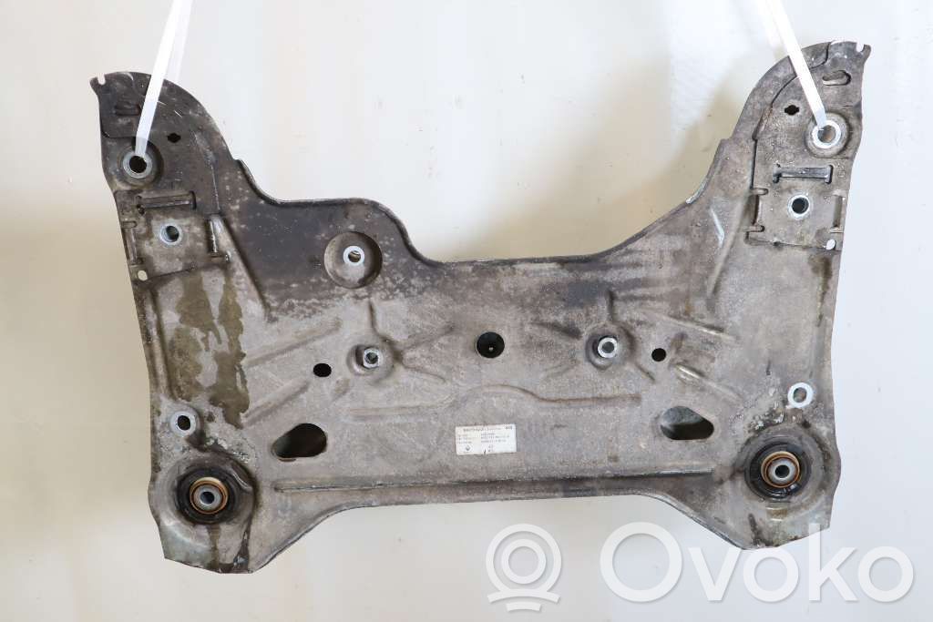 Renault Trafic II (X83) Priekinis traversas 