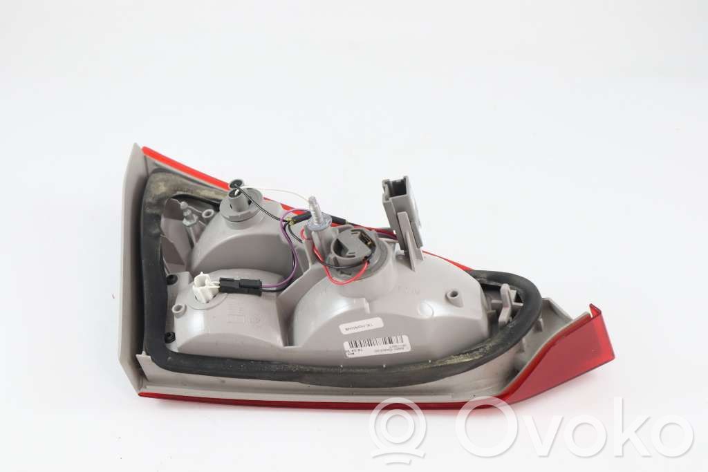 Ford Focus Tailgate rear/tail lights 