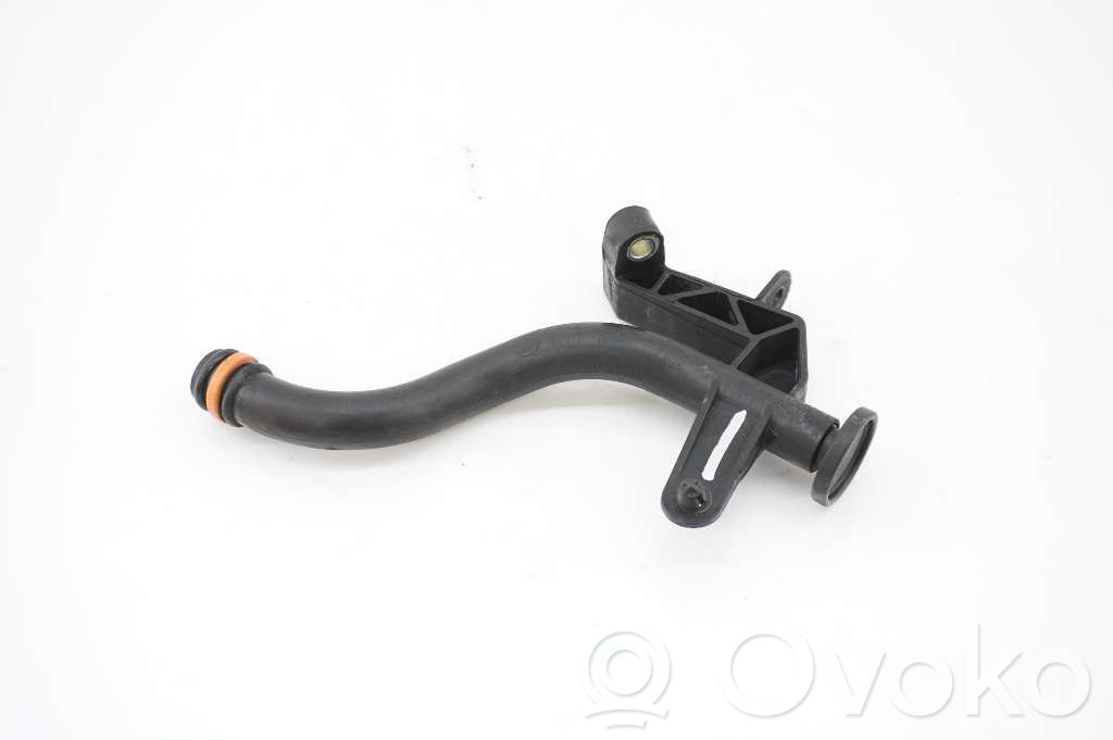 Volvo V60 Oil fill pipe 