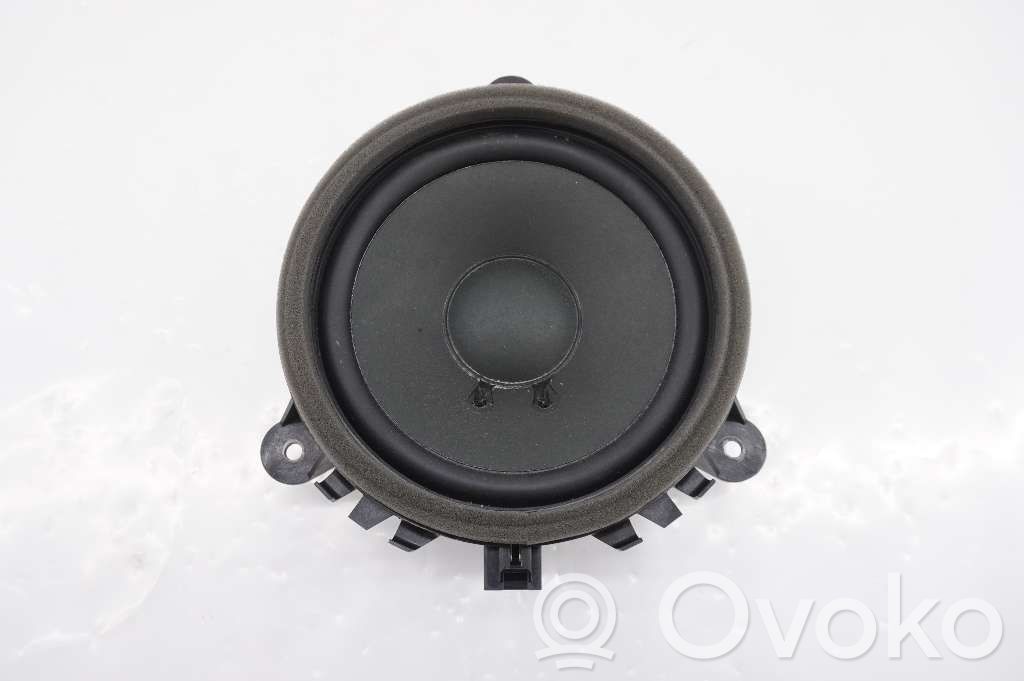 Etuoven kaiutin   31489619,30657445