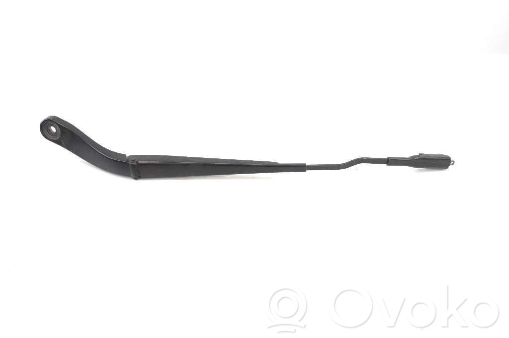 Ford Grand C-MAX Front wiper blade arm 
