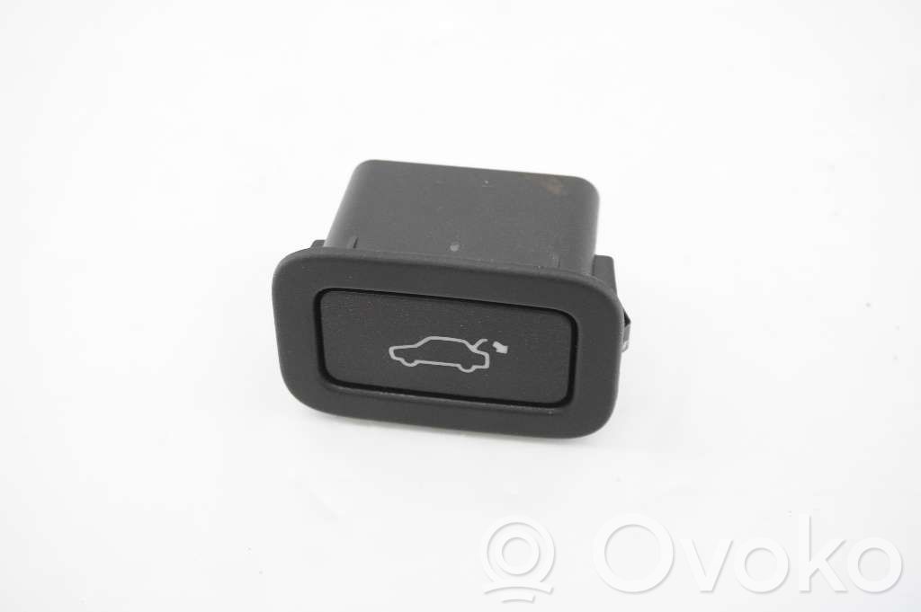 Tailgate/boot open switch button   31412055,31412055