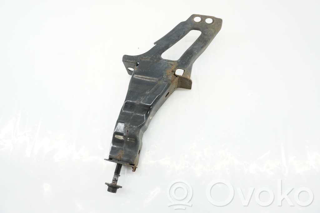 Volvo XC70 Suport panou fixare radiatoare 