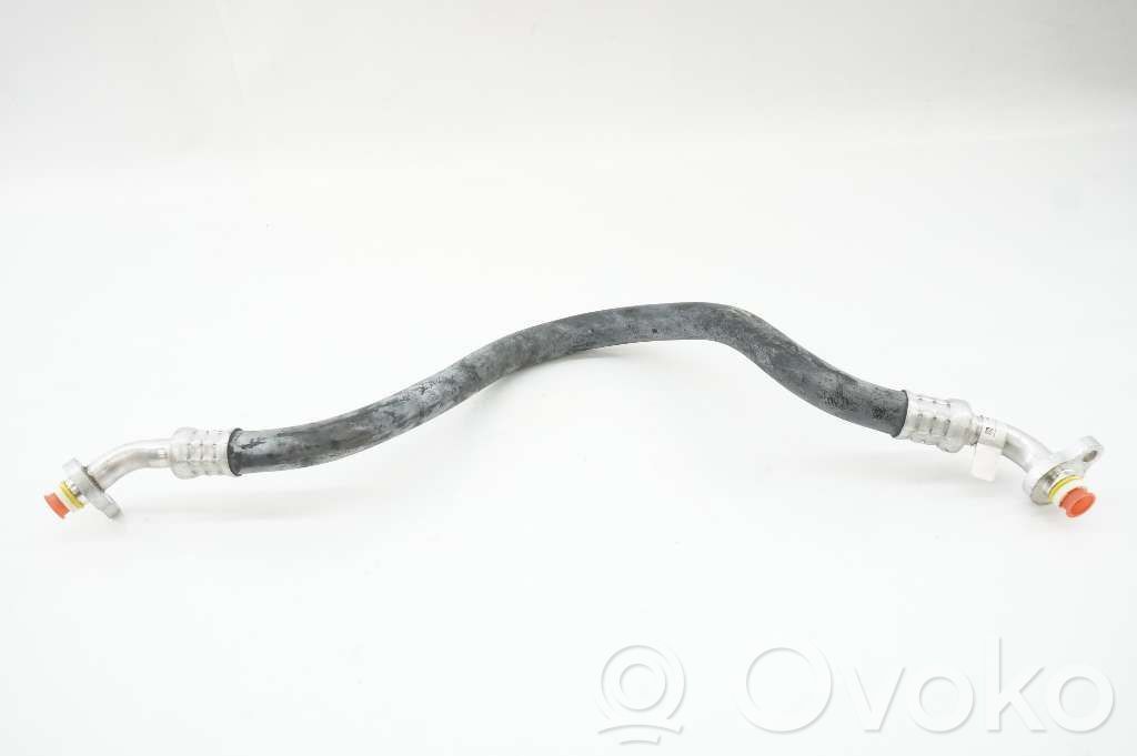 Ilmastointilaitteen putki (A/C)   32400318,31497390