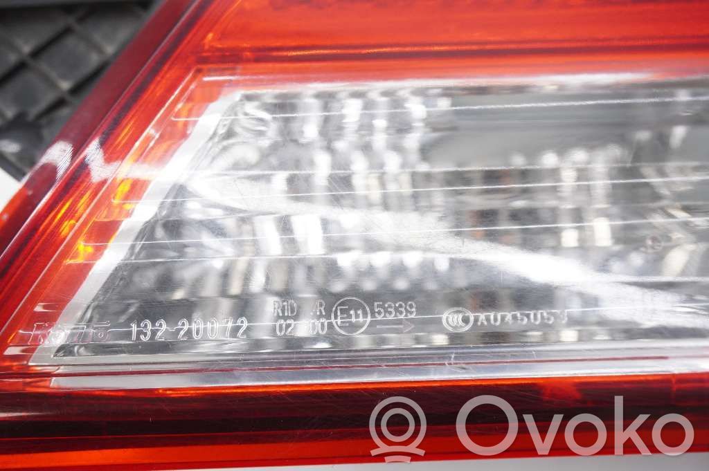 Subaru Outback Takaluukun takavalot 