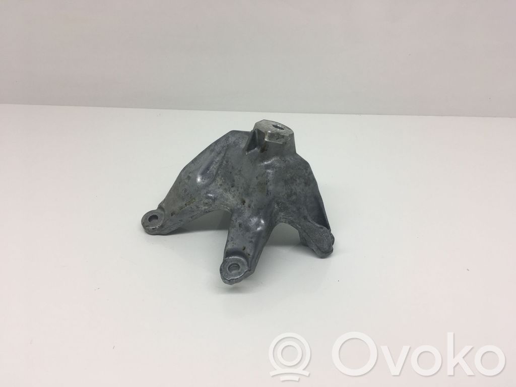 Audi S5 Facelift Engine mounting bracket 