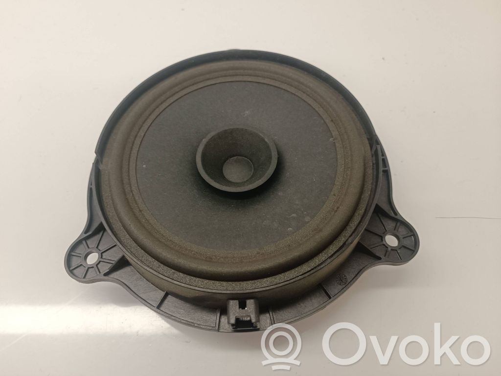 Nissan Qashqai Front door speaker 