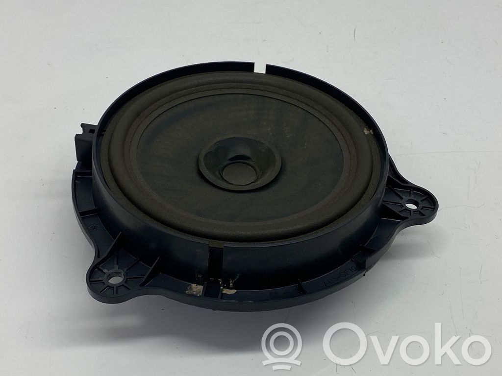 Nissan Qashqai Front door speaker 