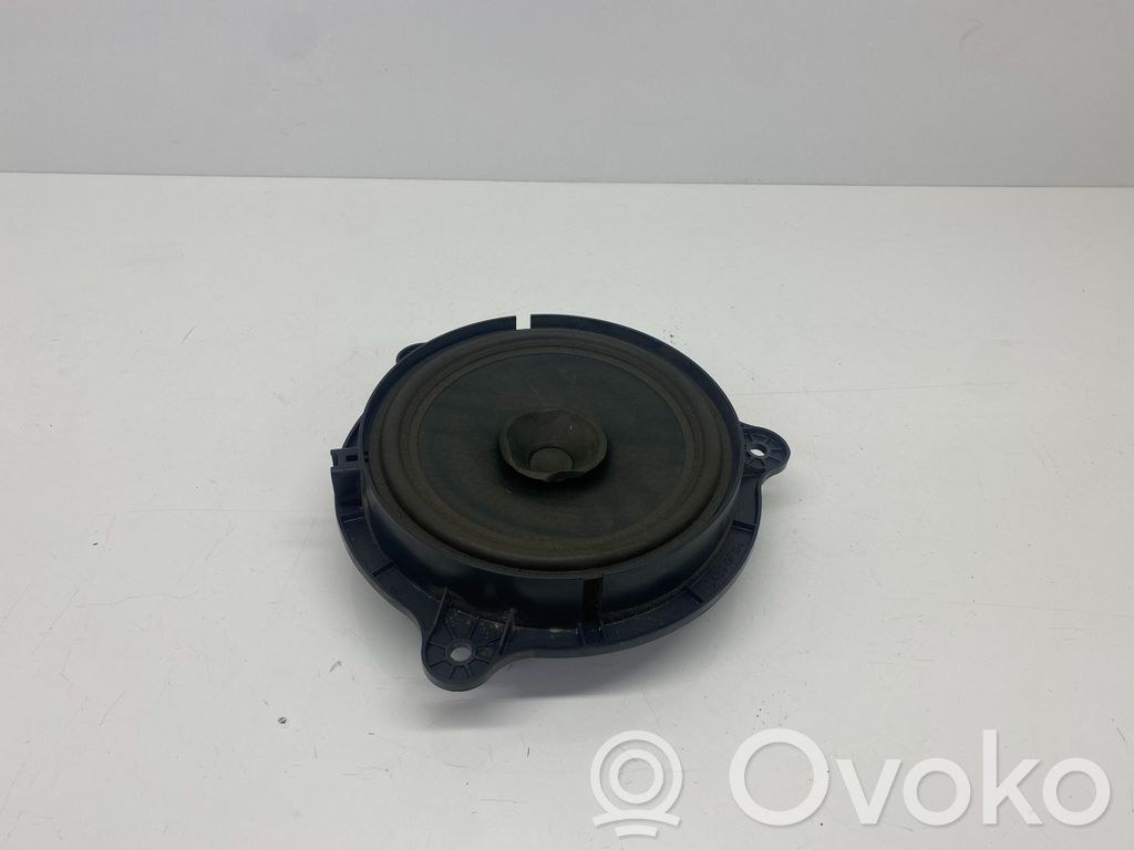Nissan Qashqai Front door speaker 