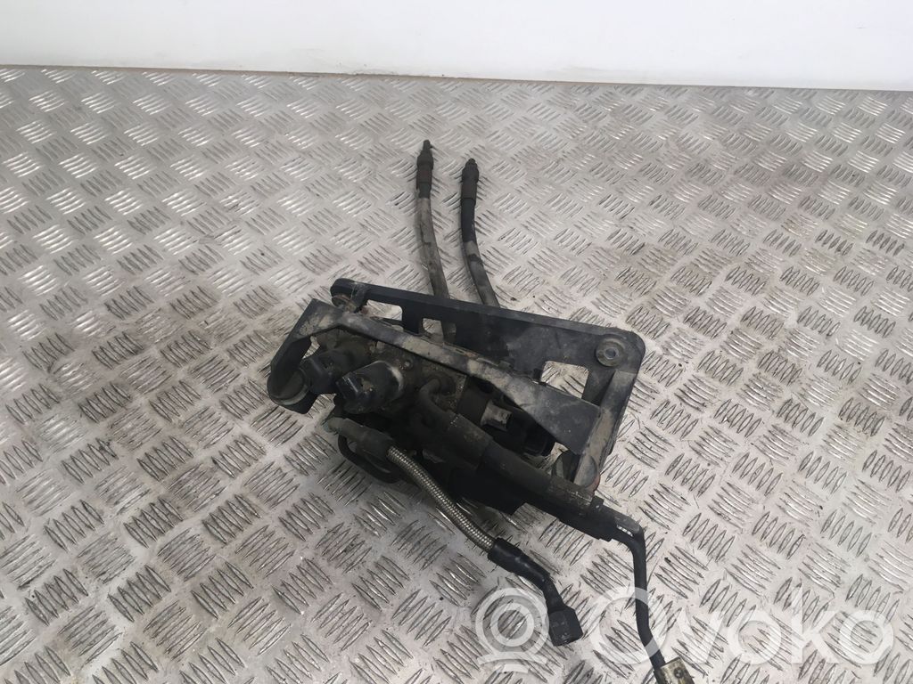 BMW 7 E65 E66 Active stabilizer control/valve assembly 