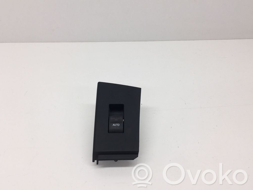 Toyota Auris E180 Electric window control switch 