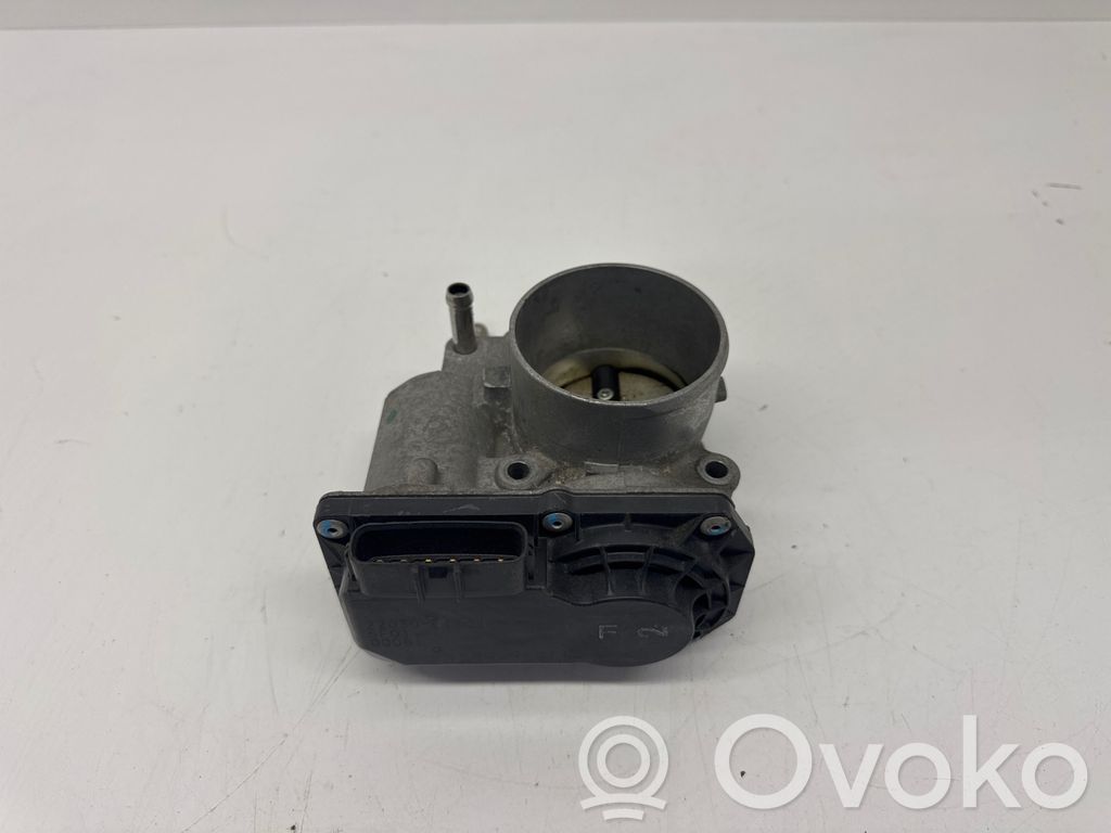 Toyota Auris E180 Throttle valve 