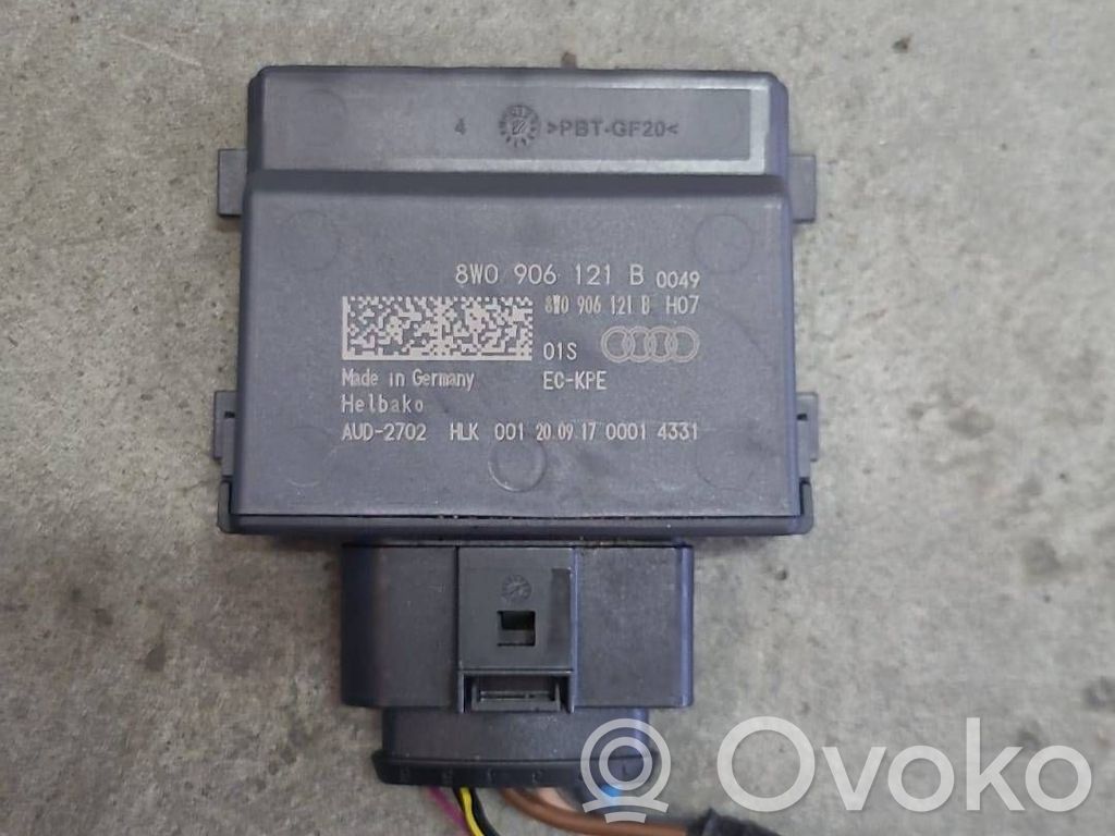 Fuel injection pump control unit/module   8W0906121B