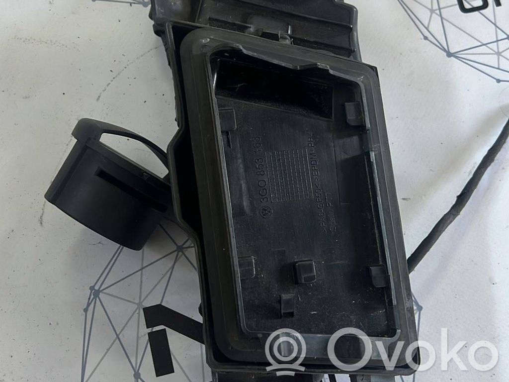 Gniazdo ładowania samochodu elektrycznego   3G0853163