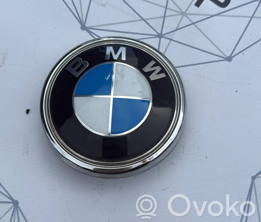 BMW X3 E83 Ražotāja emblēma 