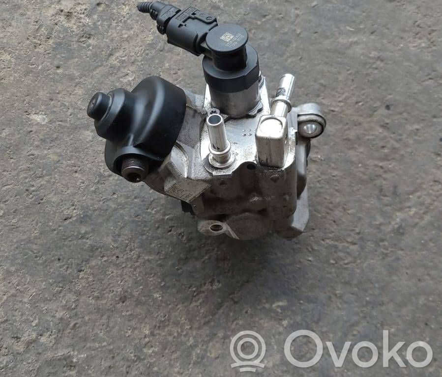 BMW X3 F25 Pompă injecție de înaltă presiune 