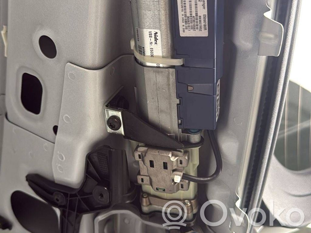 Audi A4 Allroad B8 Motor acționare închidere lentă 
