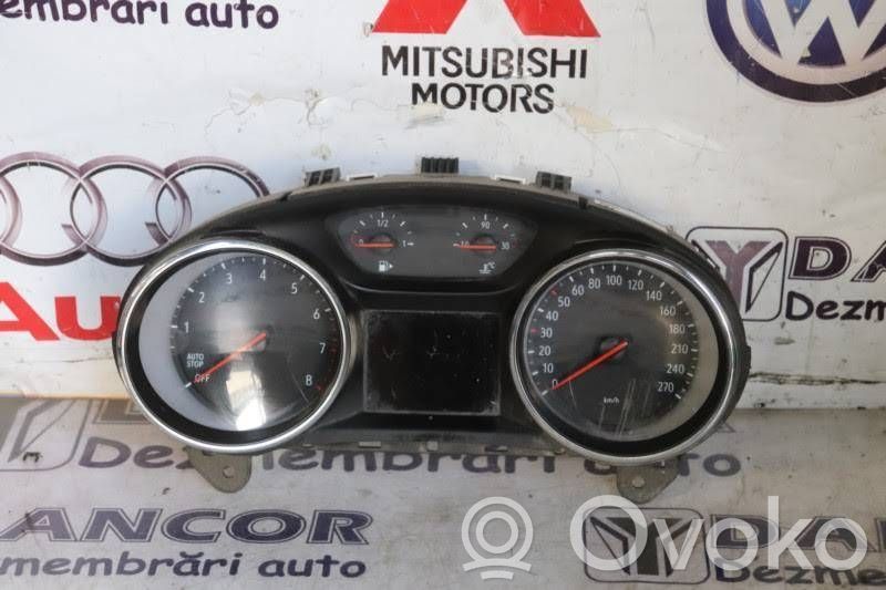 Opel Astra K Geschwindigkeitsmesser Cockpit 