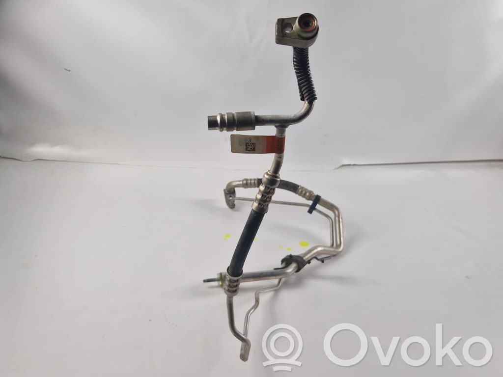 Ford Focus Ilmastointilaitteen putki (A/C) 
