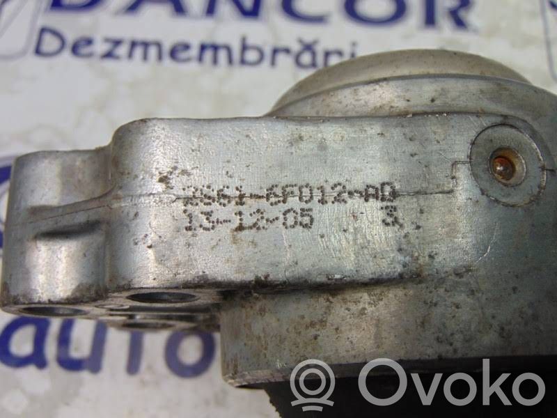 Ford Fusion Engine mount bracket 