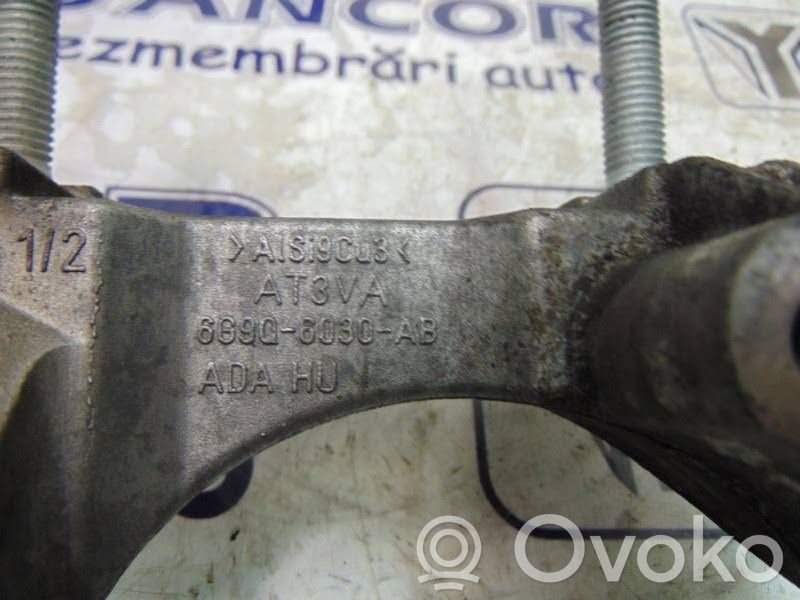 Ford Galaxy Engine mounting bracket 