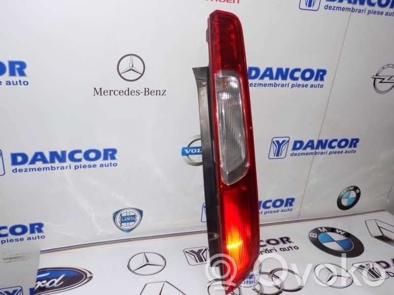 Ford Focus Luz trasera/de freno 