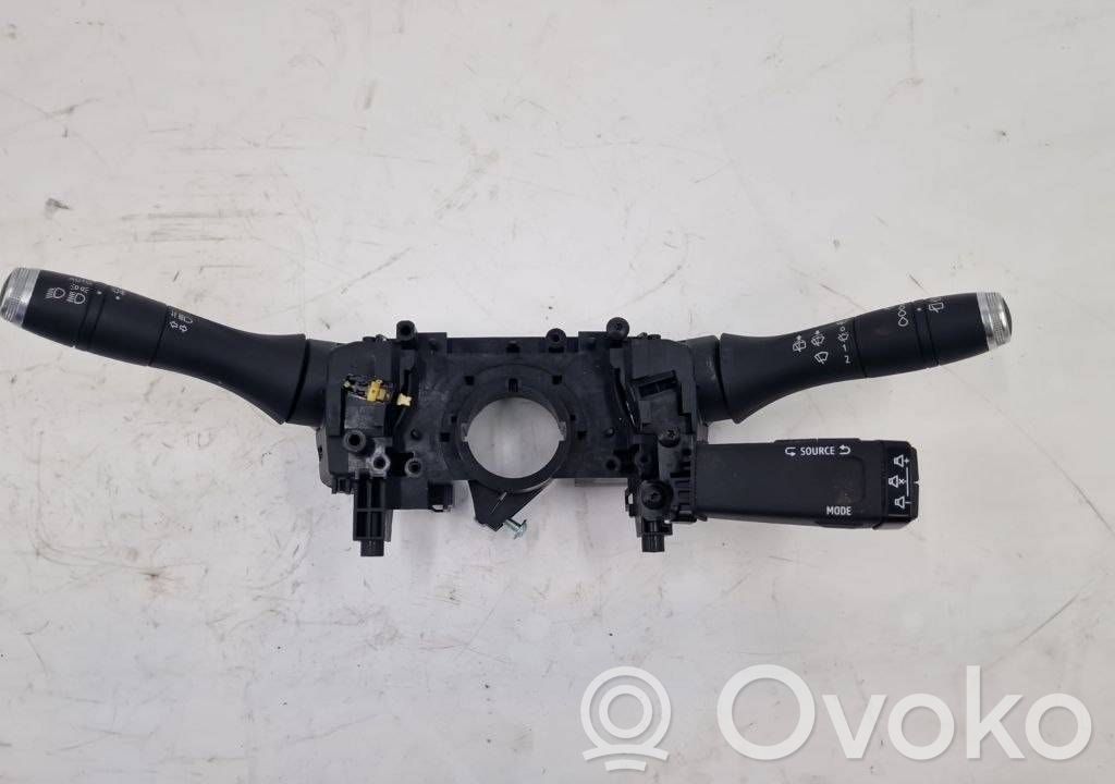 Renault Clio V Interruptor/palanca de limpiador de luz de giro 