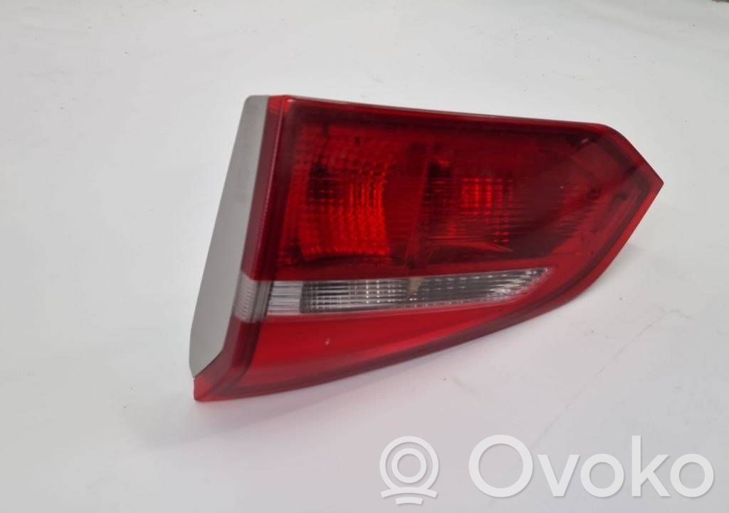 Ford Focus Aizmugurējais lukturis virsbūvē 