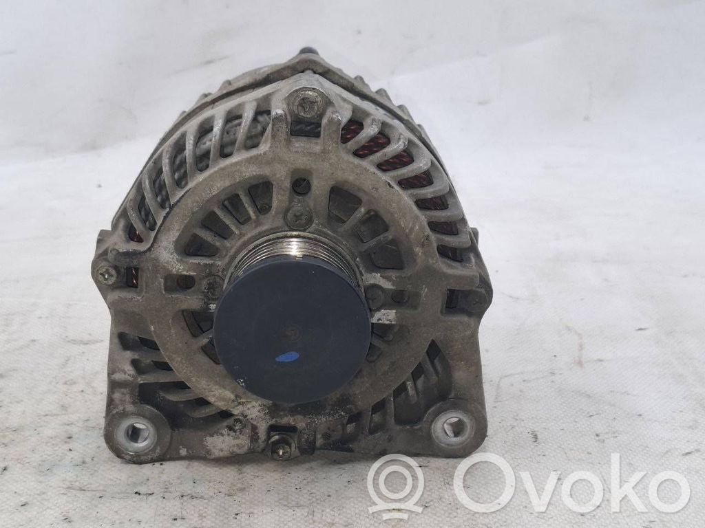 Renault Master III Alternador 