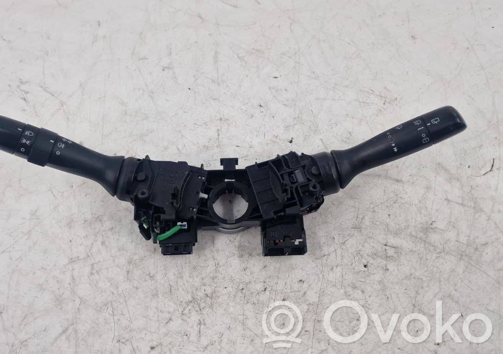 Toyota Aygo AB10 Wiper turn signal indicator stalk/switch 