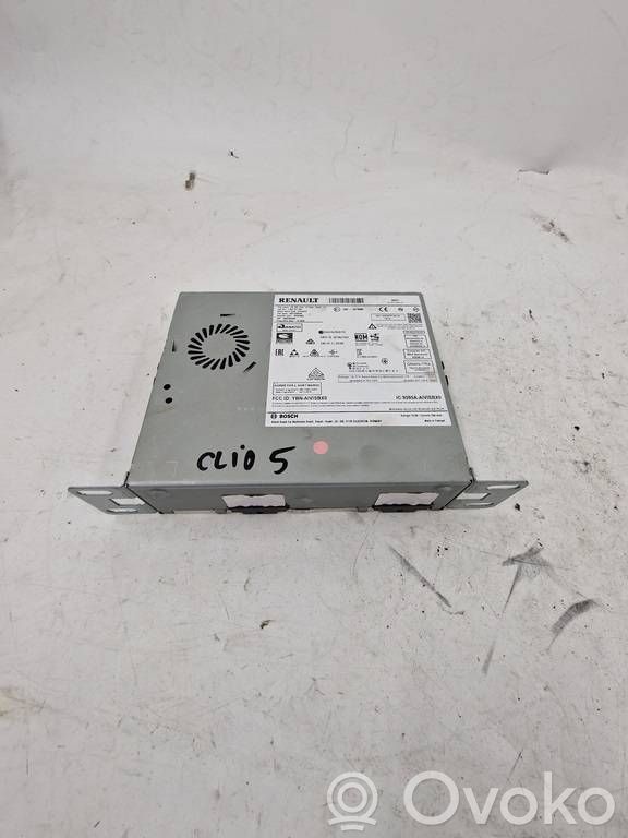 Renault Clio V Panel / Radioodtwarzacz CD/DVD/GPS 