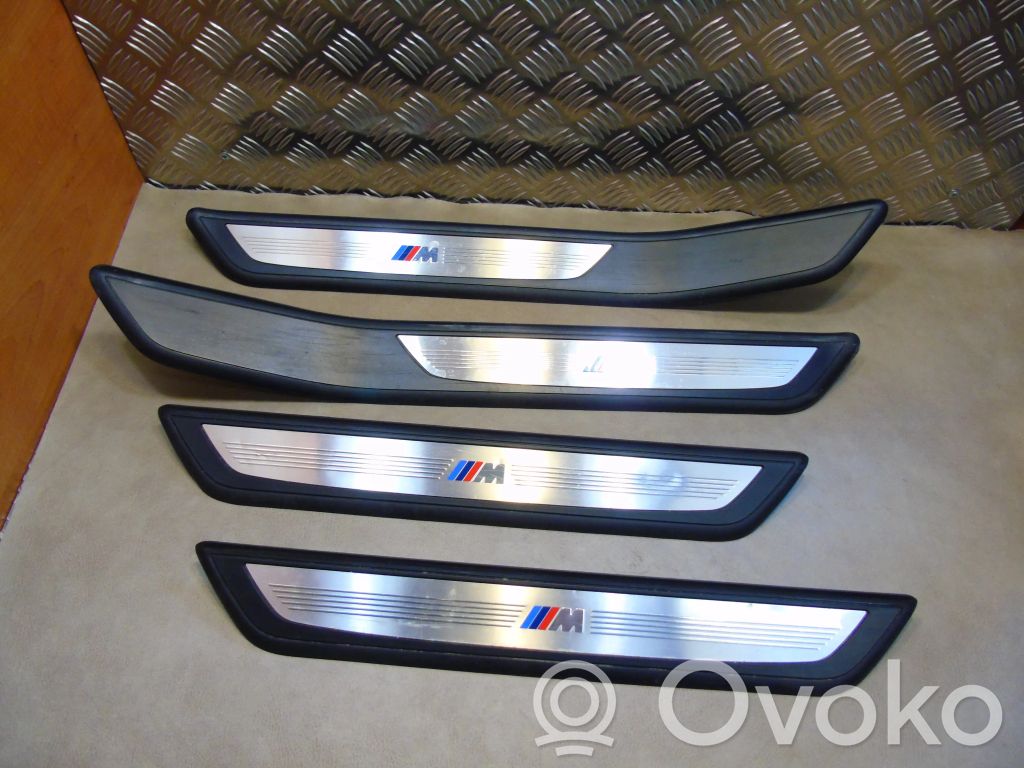BMW 7 F01 F02 F03 F04 Zestaw listew progowych (wewnętrznych) 