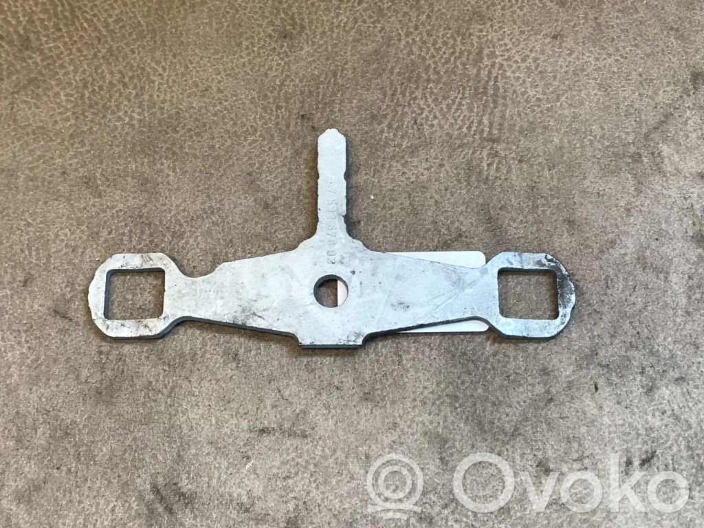 BMW 7 F01 F02 F03 F04 Abrazadera del inyector de combustible 