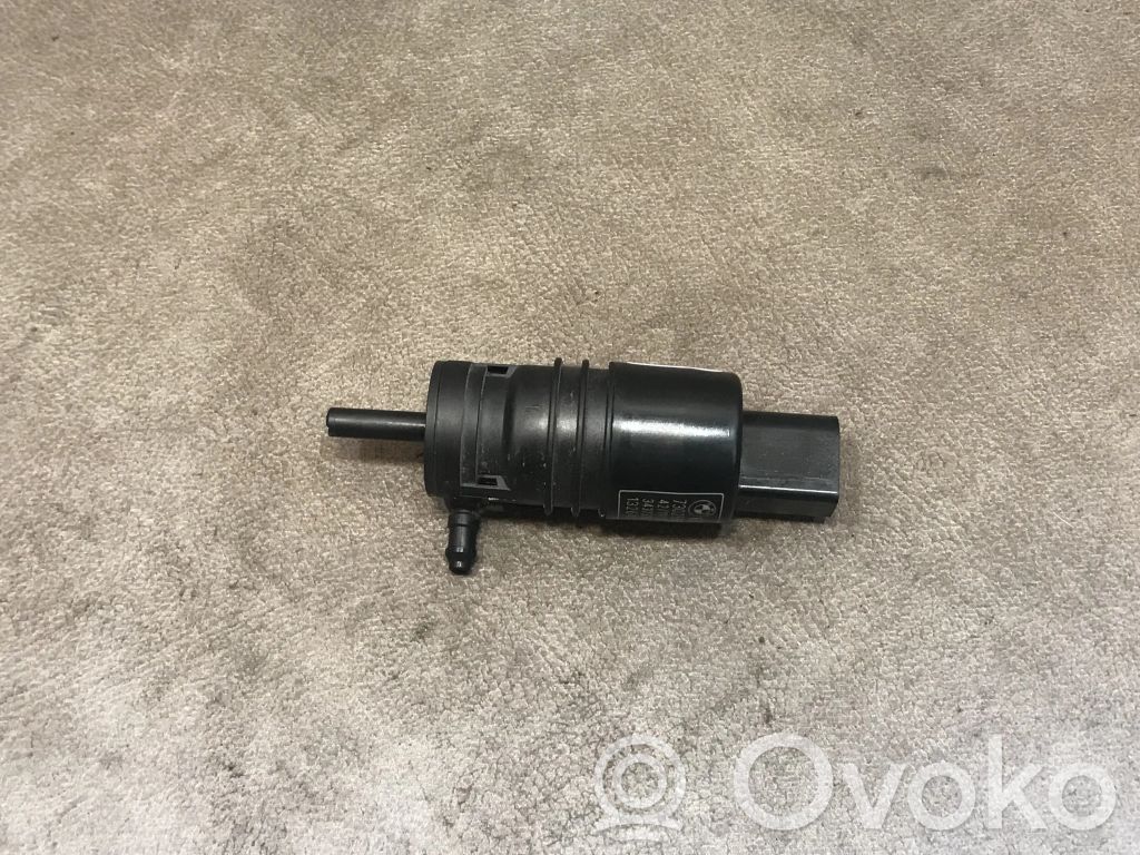 BMW 3 E90 E91 Logu mazgātāja sūknis 