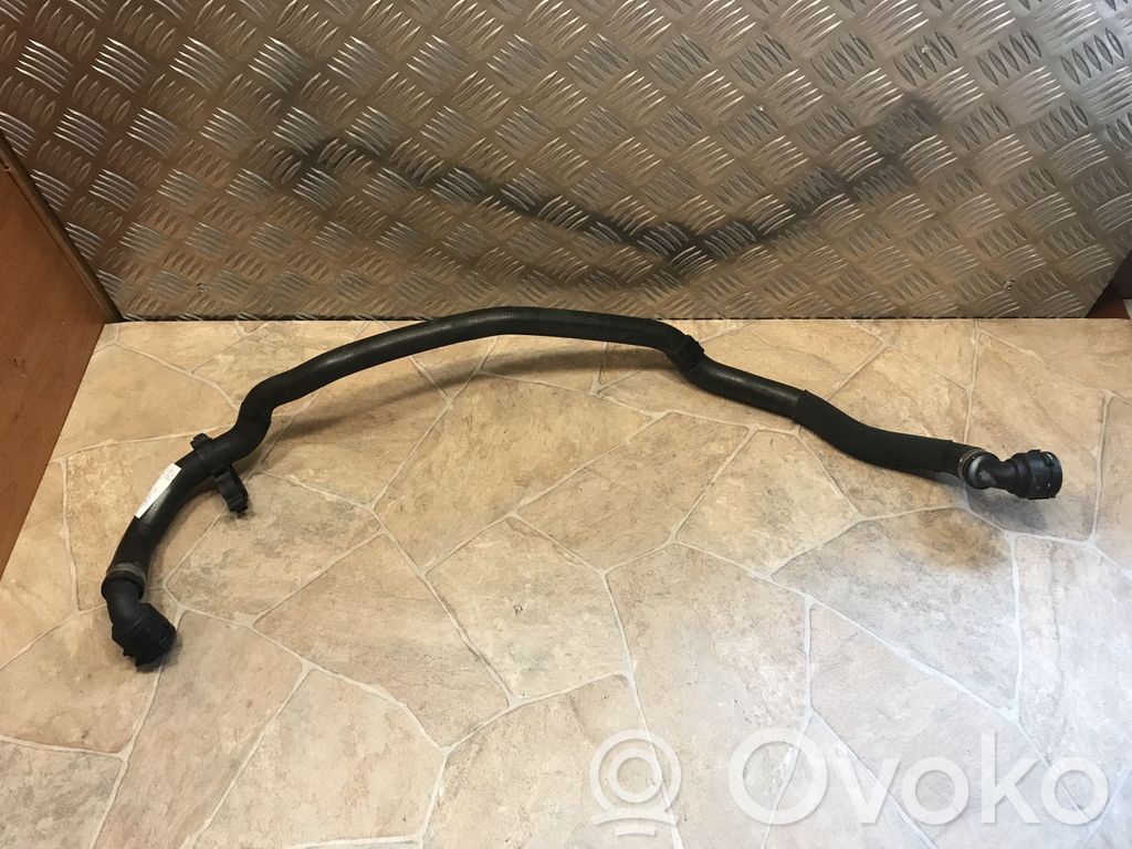 Engine coolant pipe/hose   3372647