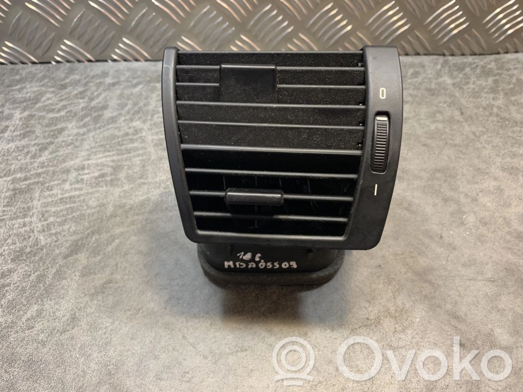 BMW X5 E53 Lango oro grotelės 