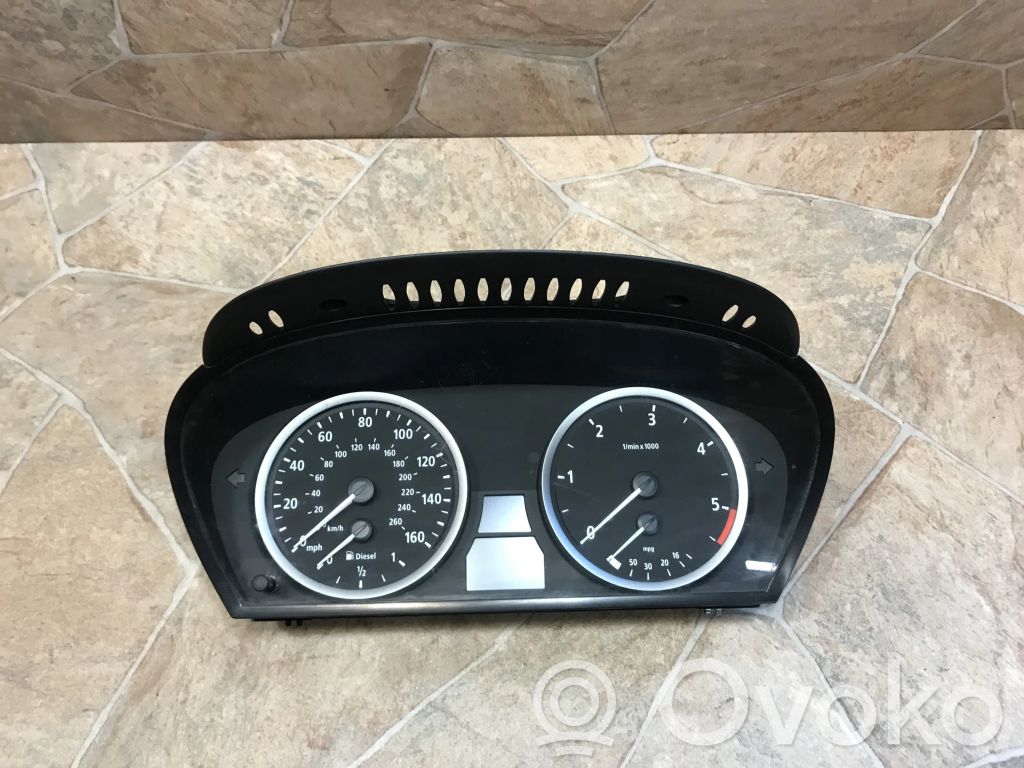 BMW 5 E60 E61 Spidometrs (instrumentu panelī) 
