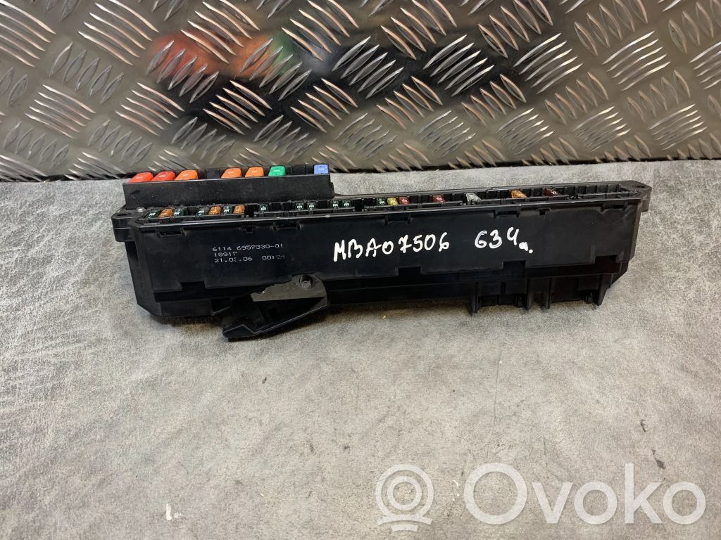 BMW 5 E60 E61 Fuse module 