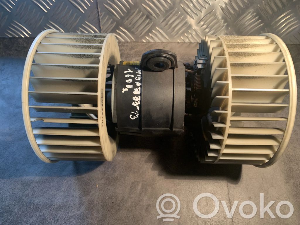 BMW 5 E39 Salono oro mazgo komplektas 
