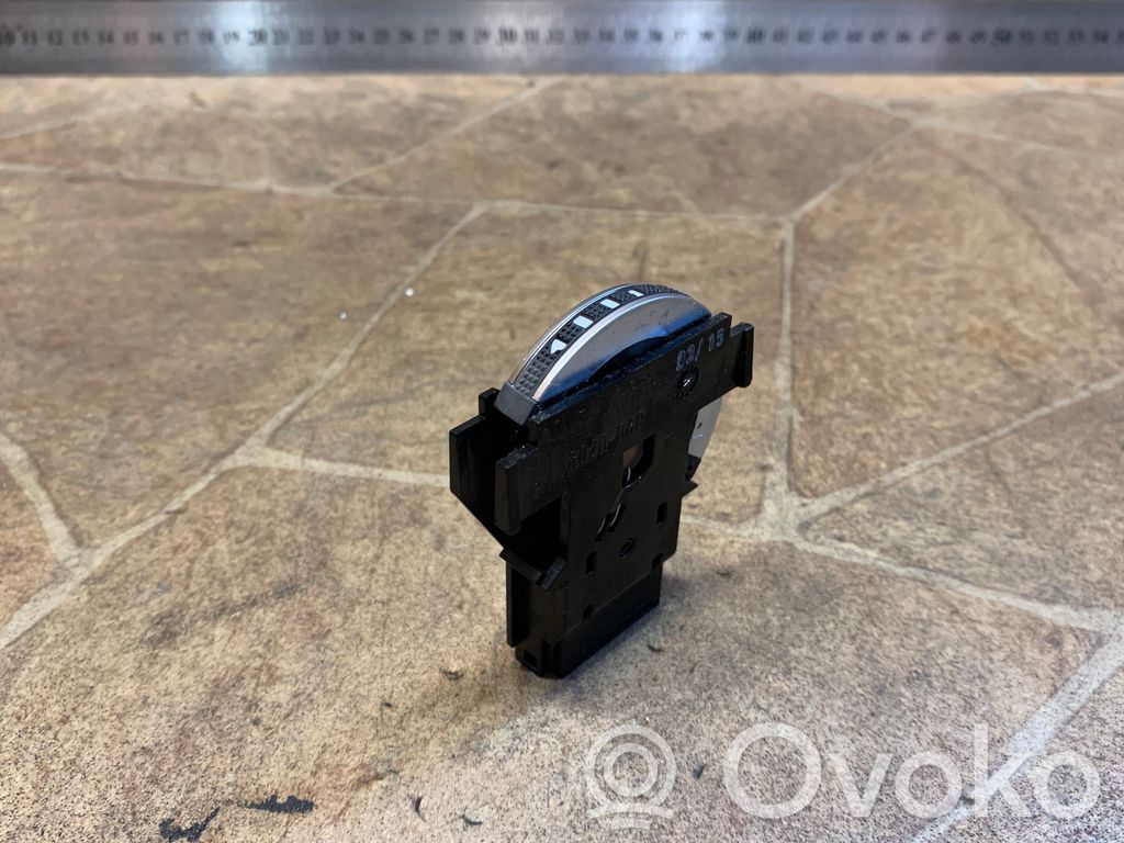 Audi A8 S8 D4 4H Otros elementos de la consola central (túnel) 